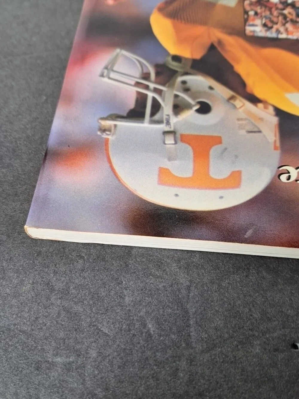 1987 University of Tennessee Volunteers Football Media Guide/Program - Picture 11 of 12